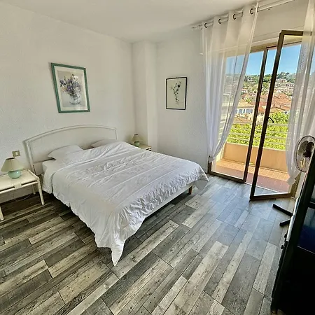 Spacieux - Vue - Proche - Fr-1-816-30 Le Lavandou